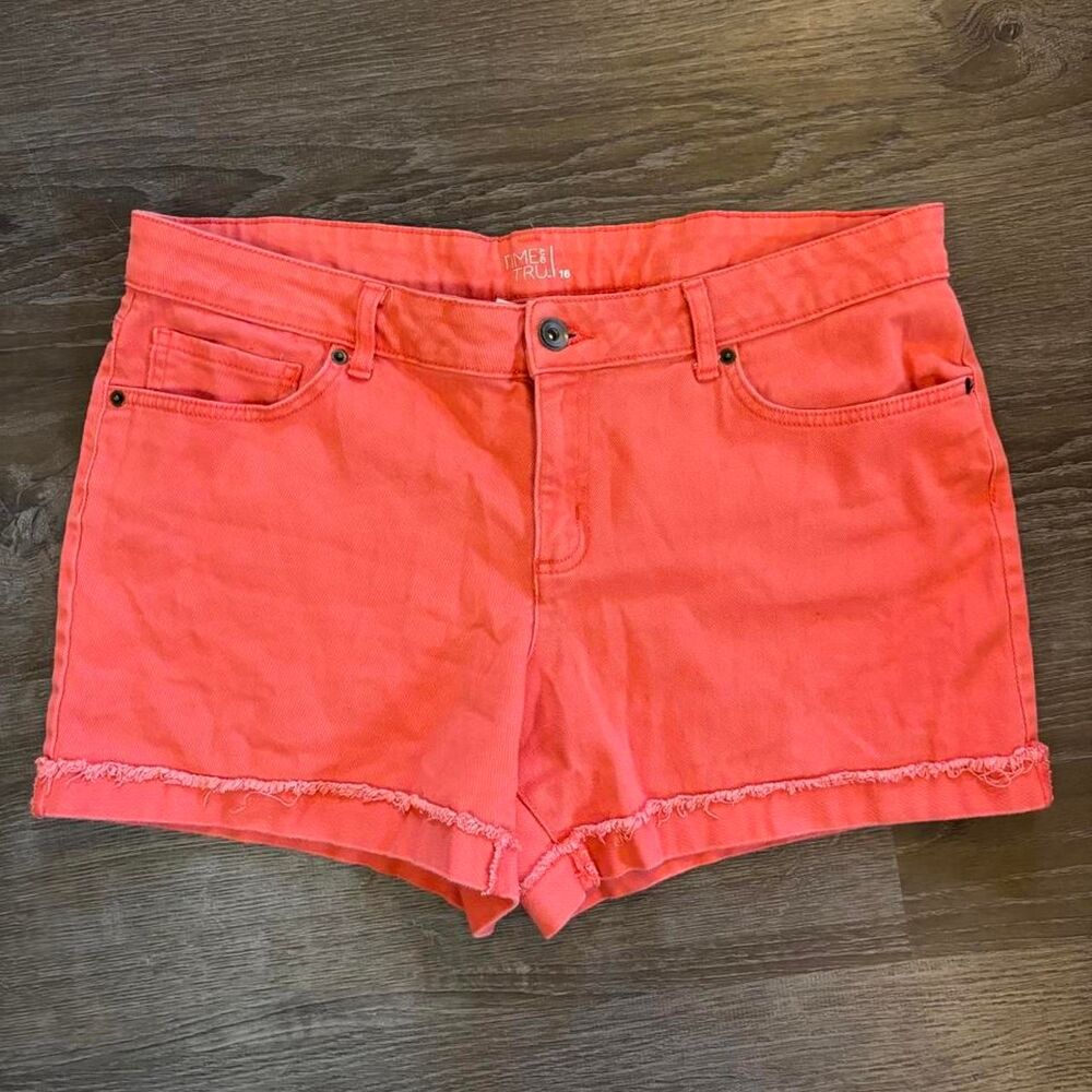 Time and Tru Coral Denim Jean Shorts Women’s Size 16